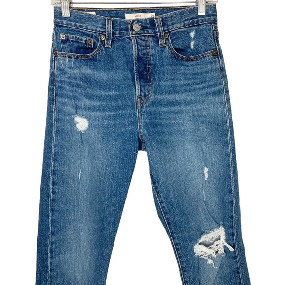Levi’s Wedgie Icon Distressed High Waisted Jeans - Picture 4 of 8